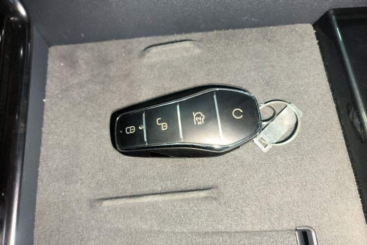 Used BYD Seal 06GT 2025 Intelligent Driving Version 605 Heatwave Edition Vehicle Key