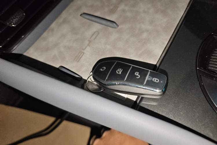 Used BYD Seal 06GT 2025 Intelligent Driving Version 505 Wave Edition Vehicle Key