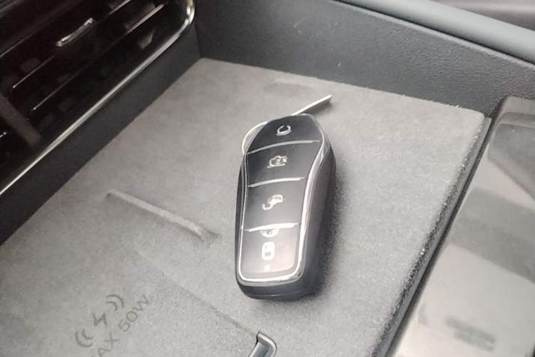 Used BYD Seal 06GT 2025 Intelligent Driving Version 550 All-Wheel Drive Heatwave Edition Vehicle Key