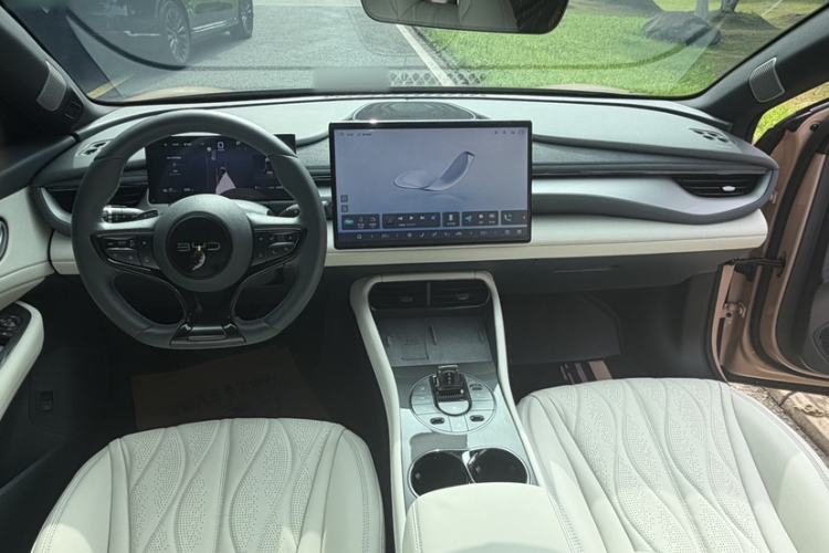 Used BYD Seal 06GT 2025 Intelligent Driving Version 605 Heatwave Edition Interior 3