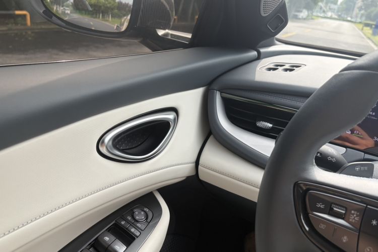 Used BYD Seal 06GT 2025 Intelligent Driving Version 605 Heatwave Edition Interior 9