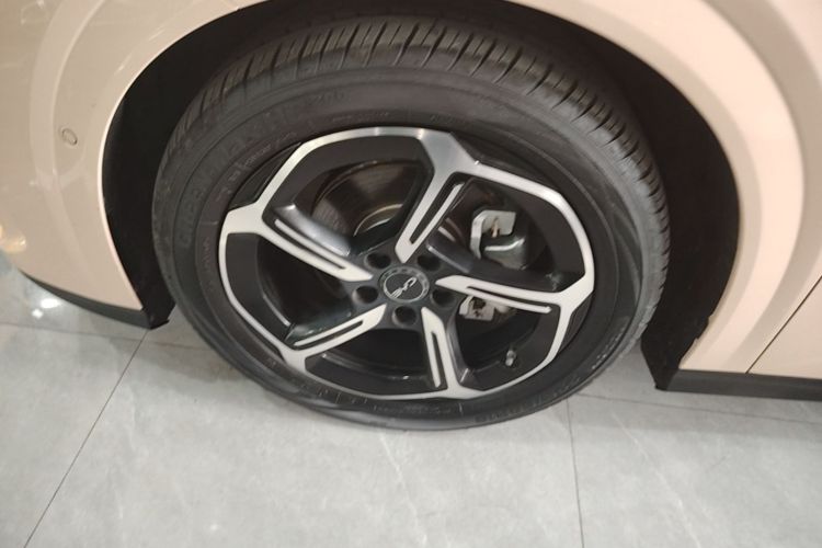Used BYD Seal 06GT 2025 Intelligent Driving Version 605 Heatwave Edition Left Front Wheel Hub