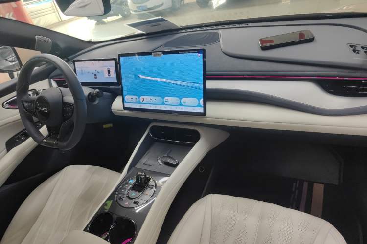 Used BYD Seal 06GT 2025 Intelligent Driving Version 605 Heatwave Edition Center Console