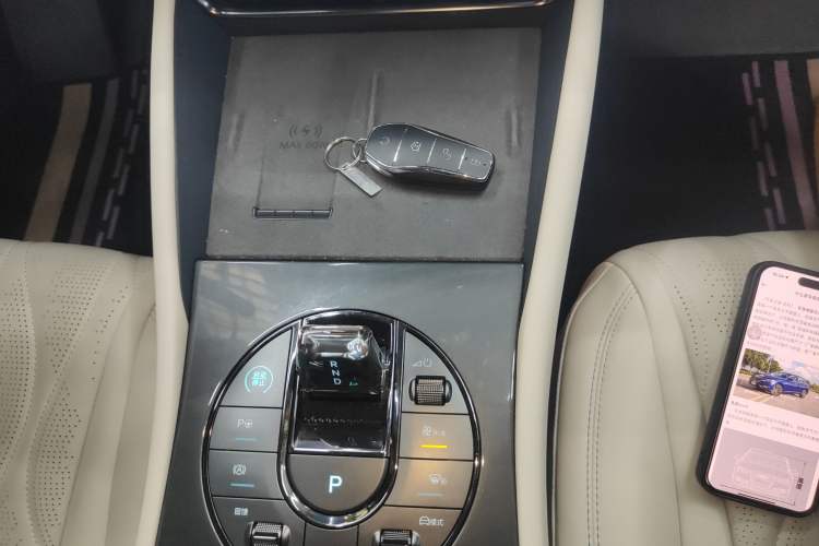 Used BYD Seal 06GT 2025 Intelligent Driving Version 605 Heatwave Edition Gear Lever