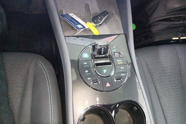 Used BYD Seal 06GT 2025 Intelligent Driving Version 605 Heatwave Edition Gear Lever