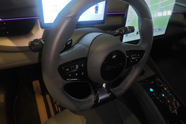 Used BYD Seal 06GT 2025 Intelligent Driving Version 605 Heatwave Edition Steering Wheel