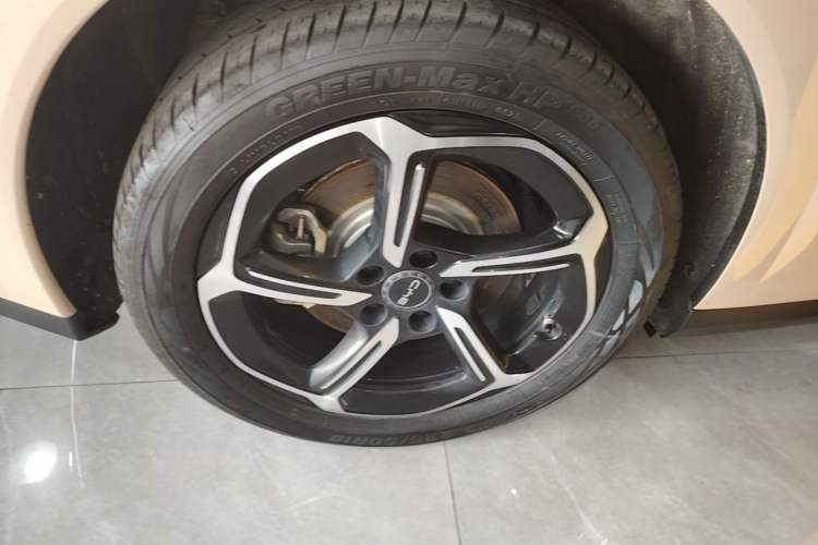 Used BYD Seal 06GT 2025 Intelligent Driving Version 605 Heatwave Edition Right Rear Wheel Hub