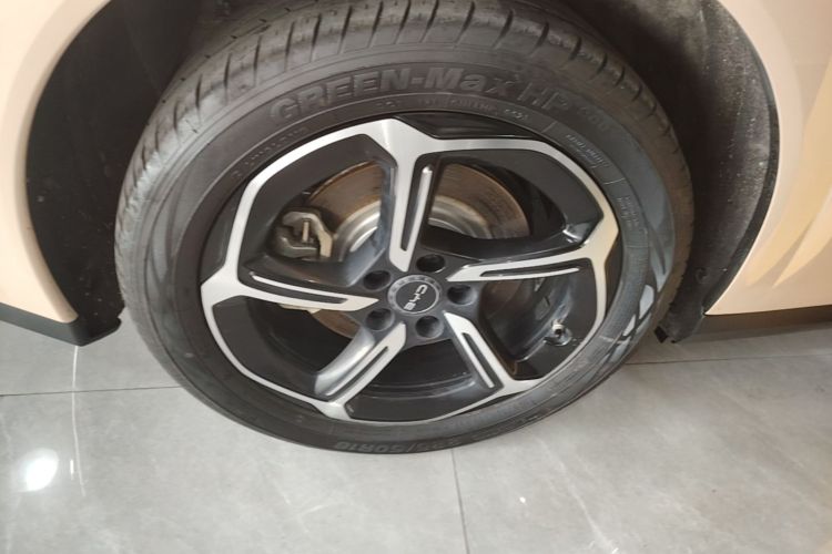 Used BYD Seal 06GT 2025 Intelligent Driving Version 605 Heatwave Edition Right Rear Wheel Hub