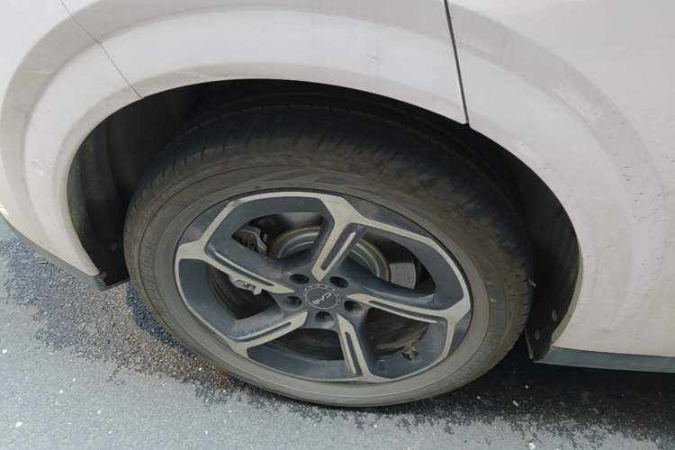 Used BYD Seal 06GT 2025 Intelligent Driving Version 605 Heatwave Edition Right Rear Wheel Hub