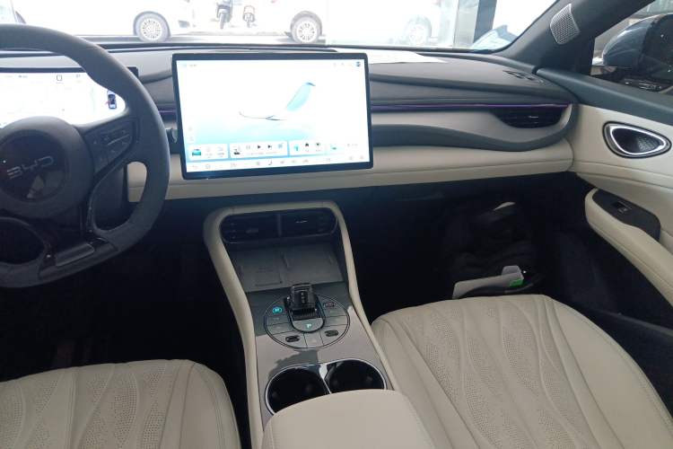 Used BYD Seal 06GT 2025 Intelligent Driving Version 605 Heatwave Edition Audio And AC Panel