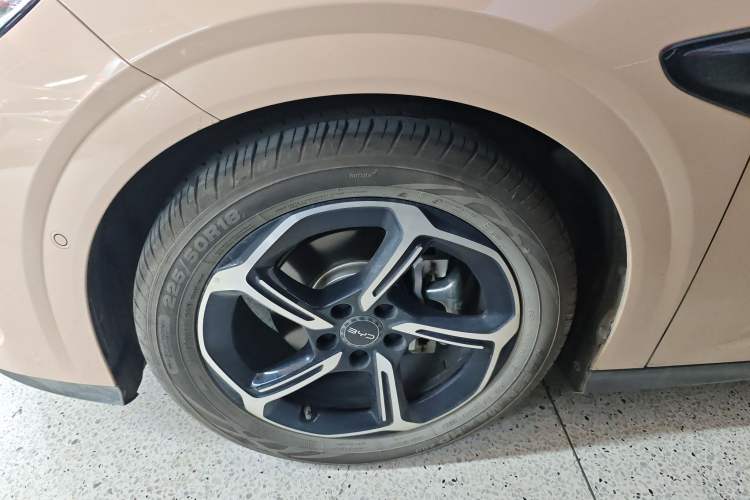 Used BYD Seal 06GT 2025 Intelligent Driving Version 605 Heatwave Edition Left Front Wheel Hub