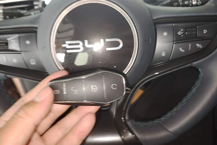 Used BYD Seal 06GT 2025 Intelligent Driving Version 605 Heatwave Edition Vehicle Key