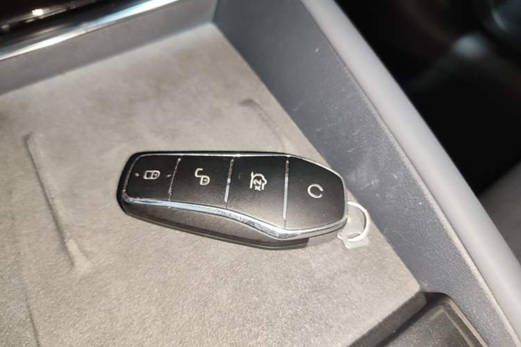 Used BYD Seal 06GT 2025 Intelligent Driving Version 605 Heatwave Edition Vehicle Key