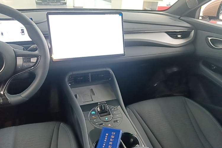 Used BYD Seal 06GT 2025 Intelligent Driving Version 605 Heatwave Edition Audio And AC Panel