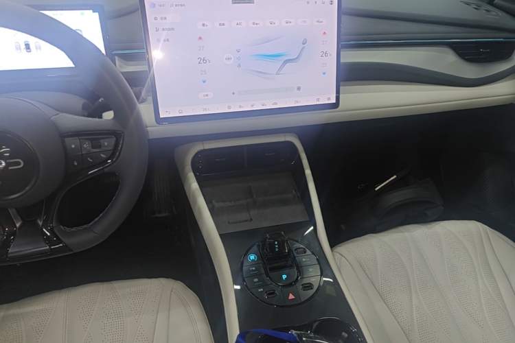 Used BYD Seal 06GT 2025 Intelligent Driving Version 605 Heatwave Edition Audio And AC Panel