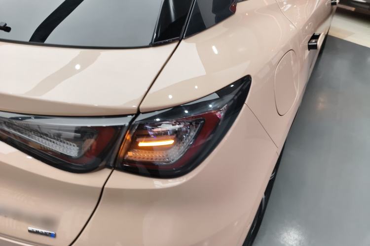Used BYD Seal 06GT 2025 Intelligent Driving Version 605 Heatwave Edition Exterior 3