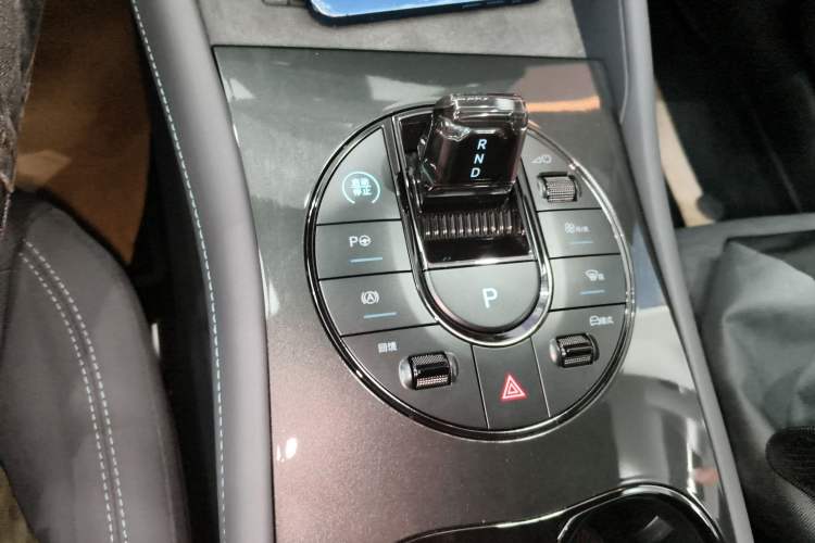 Used BYD Seal 06GT 2025 Intelligent Driving Version 605 Heatwave Edition Gear Lever