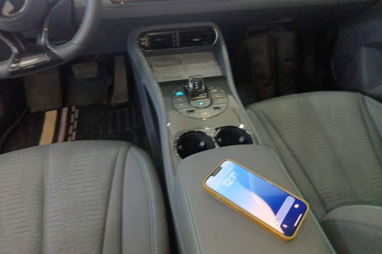 Used BYD Seal 06GT 2025 Intelligent Driving Version 605 Heatwave Edition Gear Lever