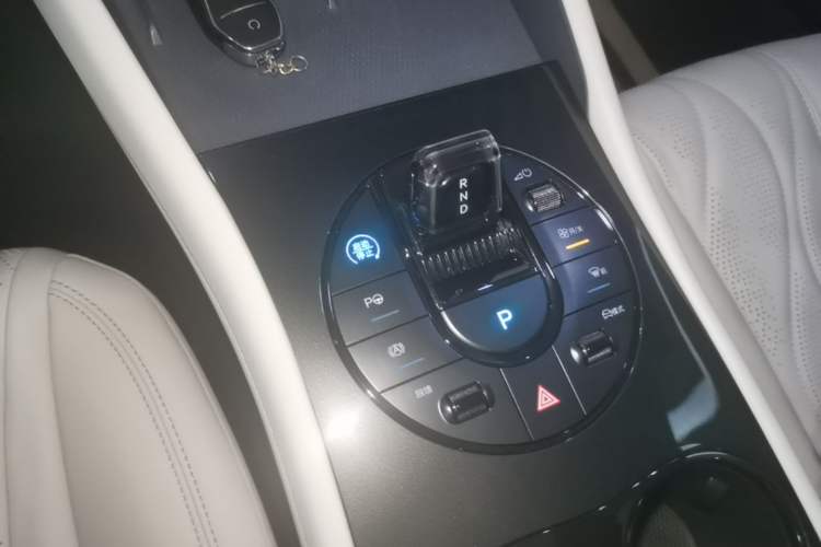 Used BYD Seal 06GT 2025 Intelligent Driving Version 505 Wave Edition Gear Lever