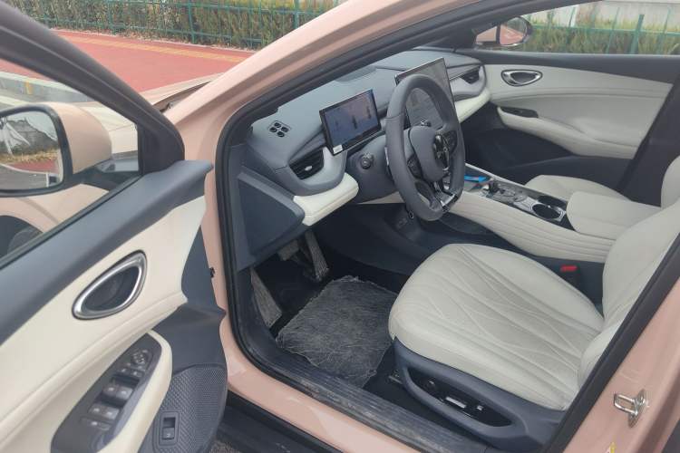 Used BYD Seal 06GT 2025 Intelligent Driving Version 605 Heatwave Edition Interior 2