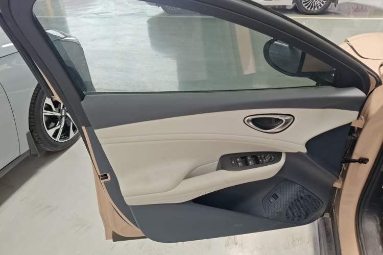Used BYD Seal 06GT 2025 505 Wave Plus Edition Left Front Door Interior