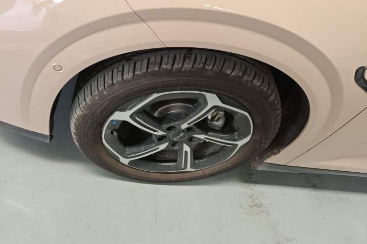Used BYD Seal 06GT 2025 505 Wave Plus Edition Left Front Wheel Hub