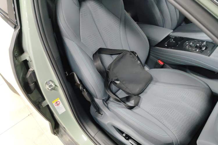 Used BYD Seal 06GT 2025 Intelligent Driving Version 605 Heatwave Edition Right Front Seat