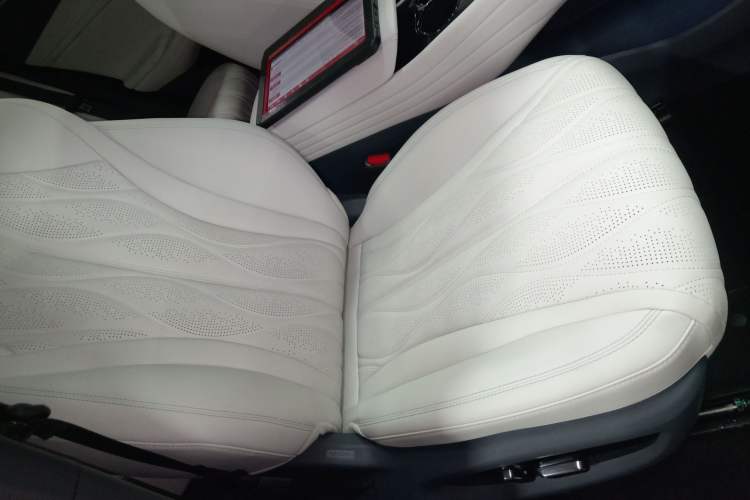 Used BYD Seal 06GT 2025 Intelligent Driving Version 605 Heatwave Edition Right Front Seat