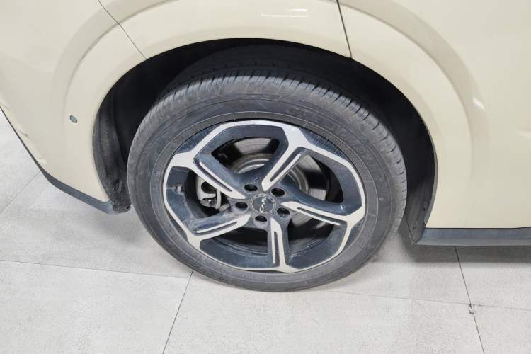 Used BYD Seal 06GT 2025 Intelligent Driving Version 605 Heatwave Edition Right Rear Wheel Hub