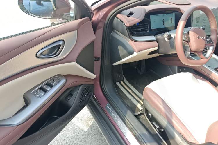Used BYD Seal 07 DM-i 2025 Intelligent Driving Version DM-i 1.5L 125 km Prestige Edition Driver Seat