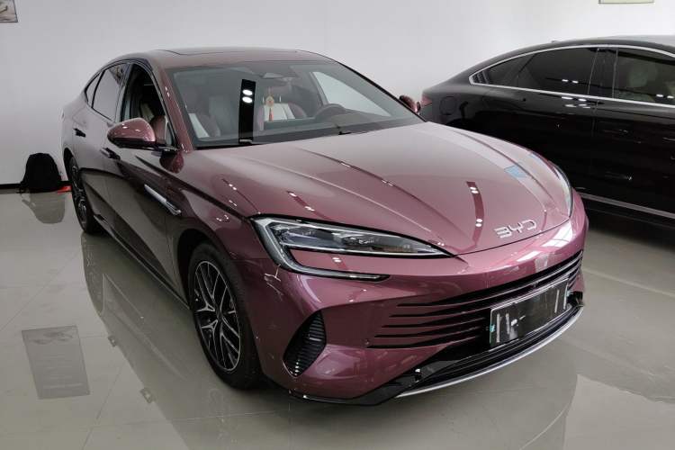 Used BYD Seal 07 DM-i 2025 DM-i 1.5L 125km Luxury Model Front Right 45 Deg