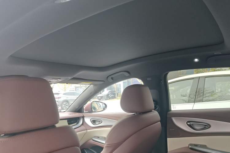 Used BYD Seal 07 DM-i 2025 Intelligent Driving Version DM-i 1.5T 125 km Range Flagship Edition Headliner