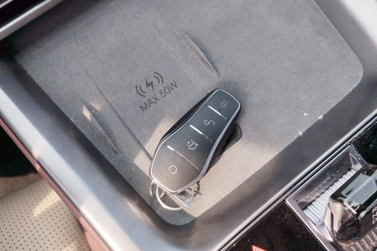Used BYD Seal 07 DM-i 2025 Intelligent Driving Version DM-i 1.5L 125 km Prestige Edition Interior 1