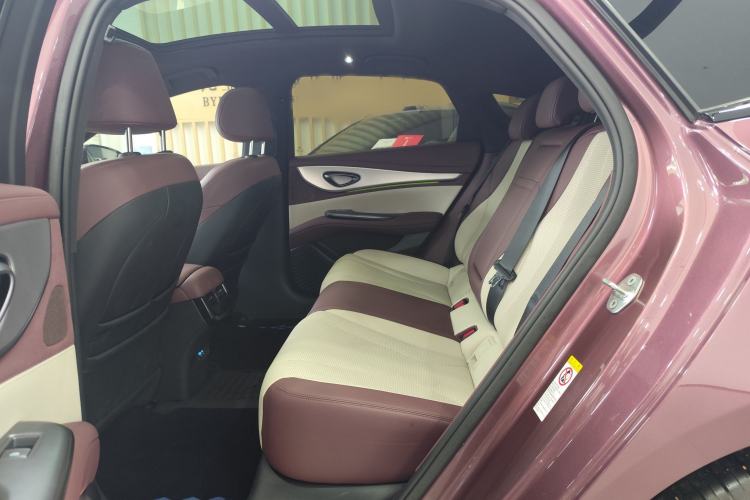 Used BYD Seal 07 DM-i 2025 DM-i 1.5L 125km Luxury Model Interior 5