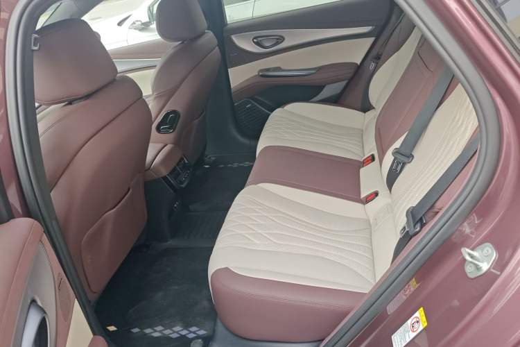 Used BYD Seal 07 DM-i 2025 Intelligent Driving Version DM-i 1.5T 125 km Range Flagship Edition Left Rear Seat