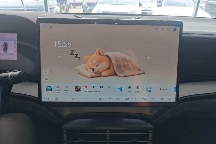 Used BYD Seal 07 DM-i 2025 DM-i 1.5L 125km Elite Model Audio And AC Panel