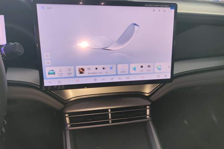 Used BYD Seal 07 DM-i 2025 Intelligent Driving Version DM-i 1.5L 125km Elite Edition Audio And AC Panel