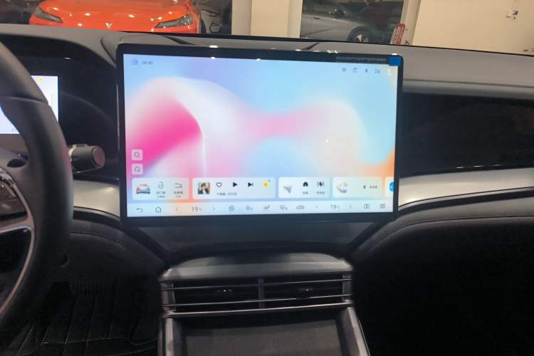 Used BYD Seal 07 DM-i 2025 DM-i 1.5L 125km Elite Model Audio And AC Panel