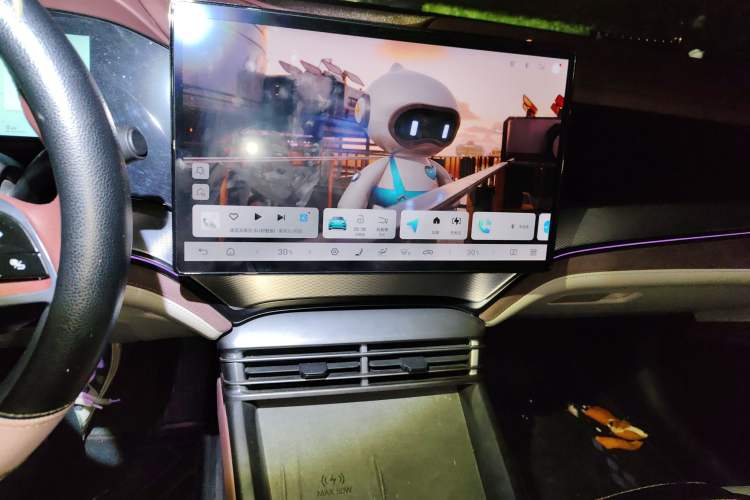 Used BYD Seal 07 DM-i 2025 DM-i 1.5L 125km Luxury Model Audio And AC Panel