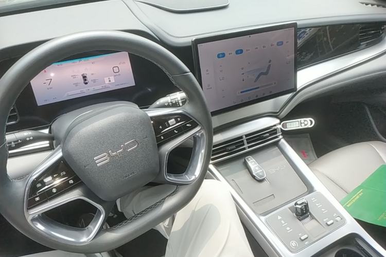 Used BYD Seal 07 DM-i 2025 DM-i 1.5L 70km Elite Model Center Console