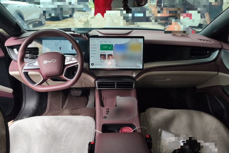 Used BYD Seal 07 DM-i 2025 Intelligent Driving Version DM-i 1.5T 125 km Range Flagship Edition Center Console