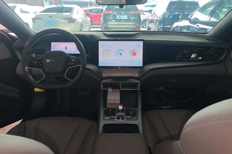 Used BYD Seal 07 DM-i 2025 DM-i 1.5L 70km Elite Model Center Console