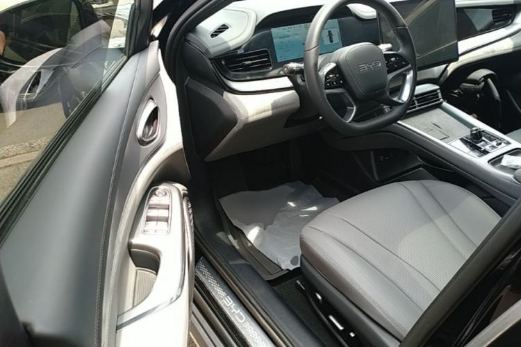 Used BYD Seal 07 DM-i 2025 DM-i 1.5L 125km Luxury Model Driver Seat