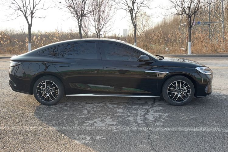 Used BYD Seal 07 DM-i 2025 DM-i 1.5L 125km Luxury Model Exterior 3