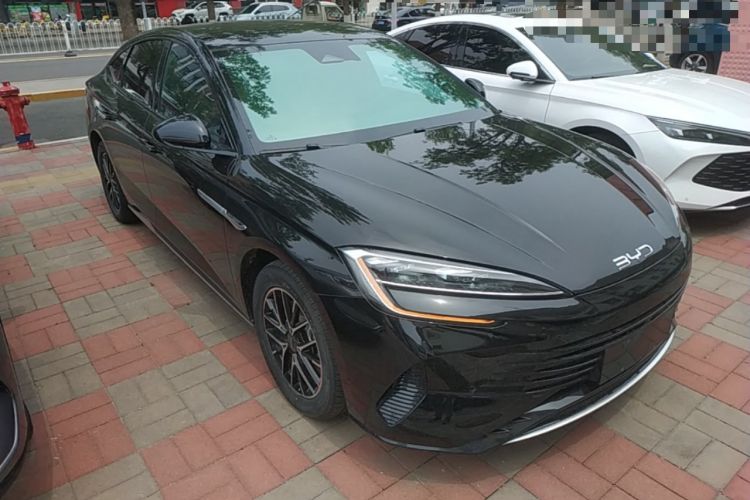 Used BYD Seal 07 DM-i 2025 DM-i 1.5L 70km Elite Model Front Right 45 Deg