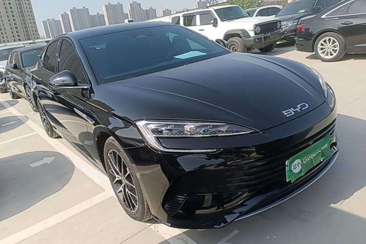 Used BYD Seal 07 DM-i 2025 DM-i 1.5L 125km Elite Model Front Right 45 Deg