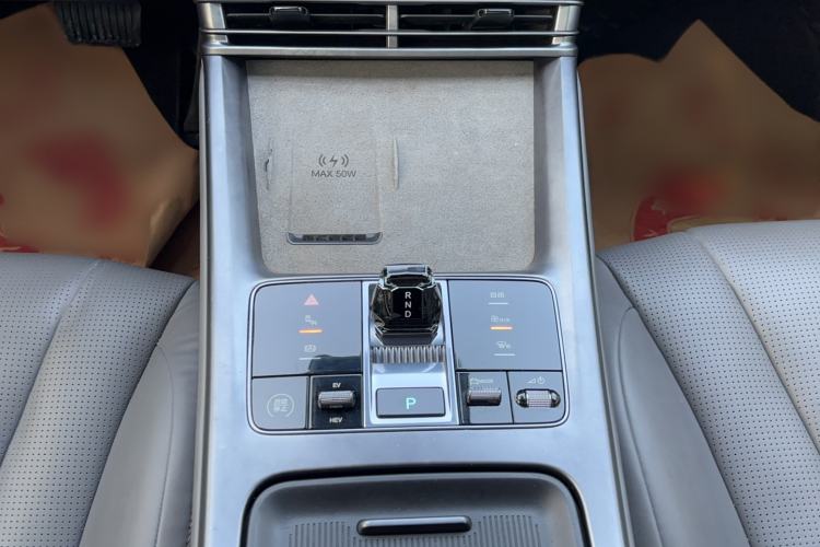 Used BYD Seal 07 DM-i 2025 DM-i 1.5L 125km Luxury Model Gear Lever