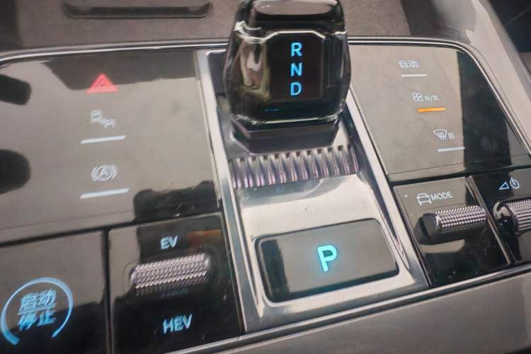 Used BYD Seal 07 DM-i 2025 DM-i 1.5L 125km Prestige Model Gear Lever