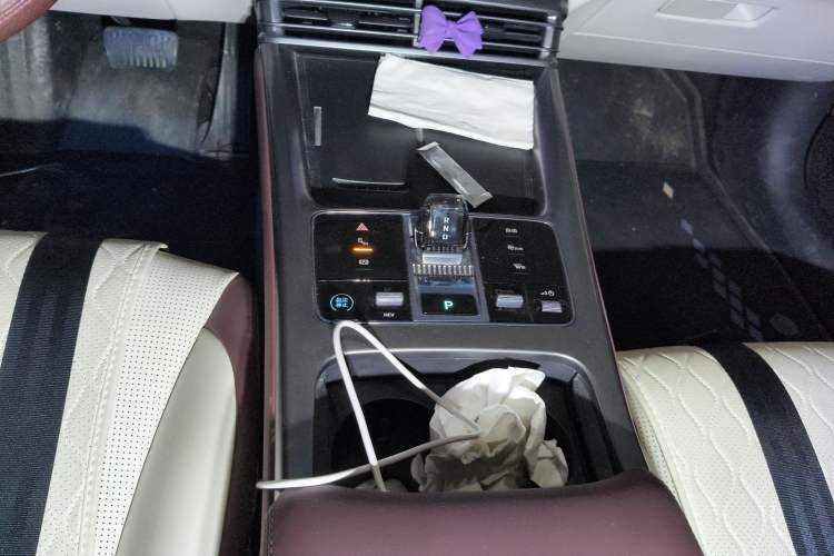 Used BYD Seal 07 DM-i 2025 DM-i 1.5L 125km Luxury Model Gear Lever