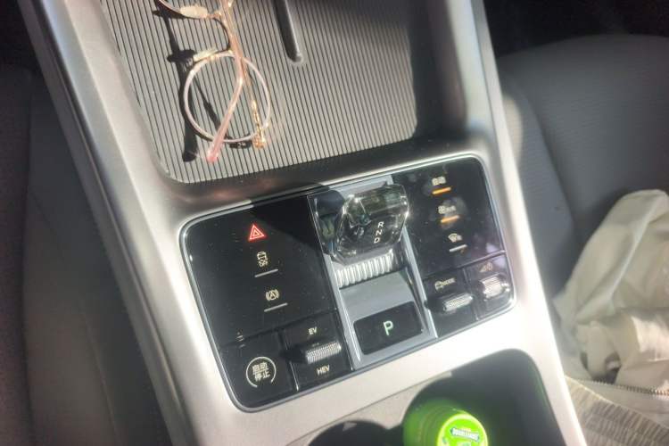 Used BYD Seal 07 DM-i 2025 DM-i 1.5L 70km Elite Model Gear Lever